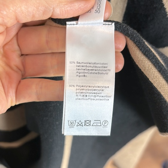 New RABE reversible tan & black poncho - Picture 8 of 9